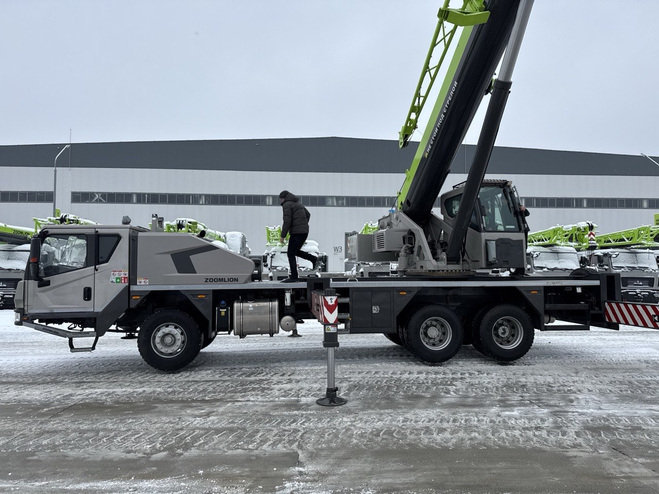 Zoomlion ZTC250V-1 вид 2
